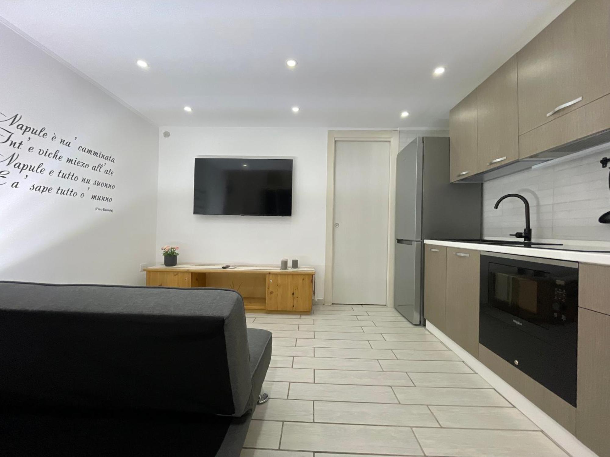 Apartment Vico Spaccanapoli 1 *