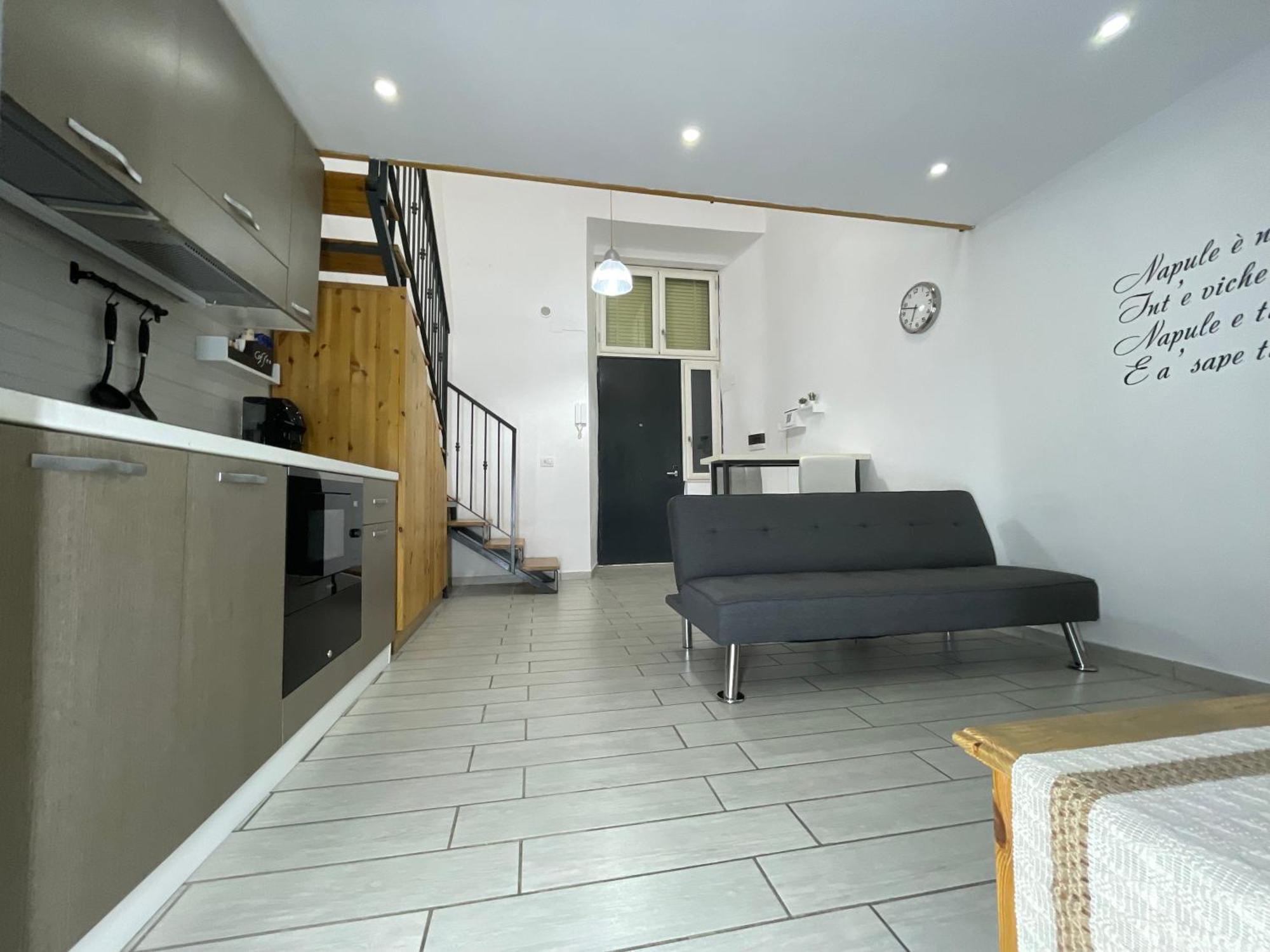 Vico Spaccanapoli 1 Apartment *